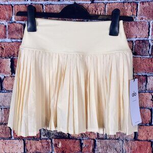 Alo Yoga Grand Slam Tennis Skirt in Limited Edition Color French Vanilla